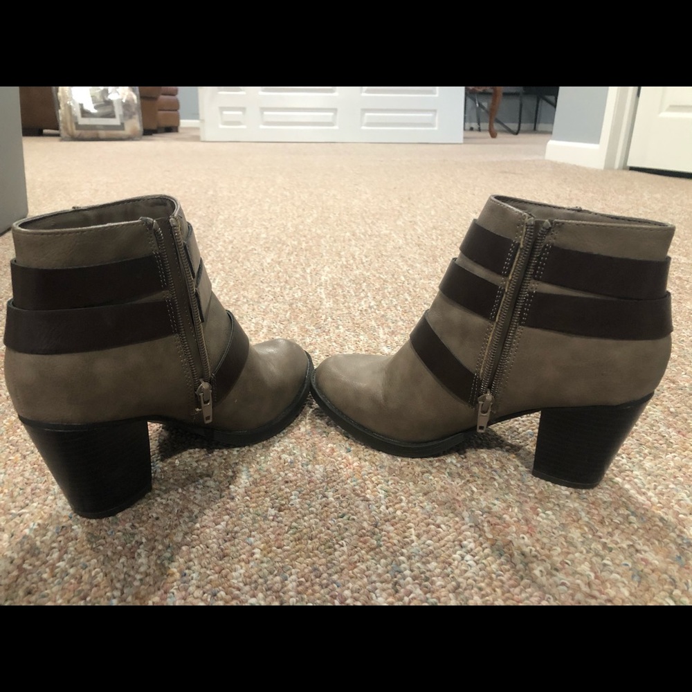 Rampage Booties - Picture 2 of 6